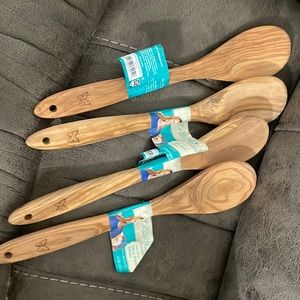 4 brand new pioneer women cowboy rustic olive wood spoon